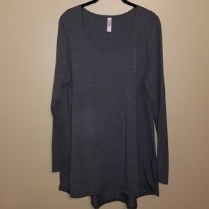 LuLaRoe gray long sleeve fitted tee
